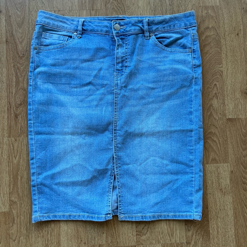 FREE WITH PURCHASE d. jeans Denim Skirt